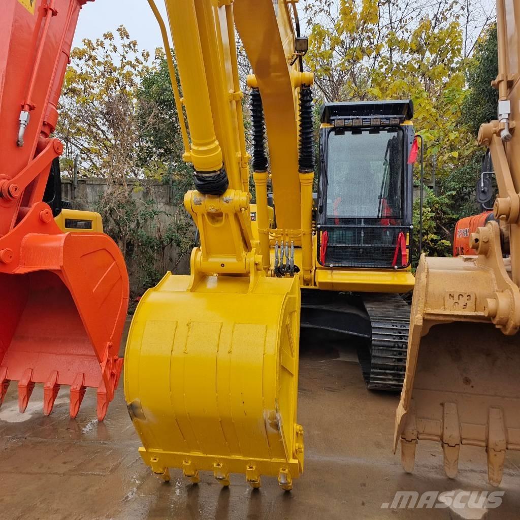 Komatsu PC 130 Bageri gusjeničari