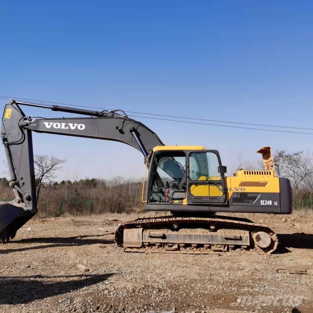 Volvo EC240 Bageri gusjeničari