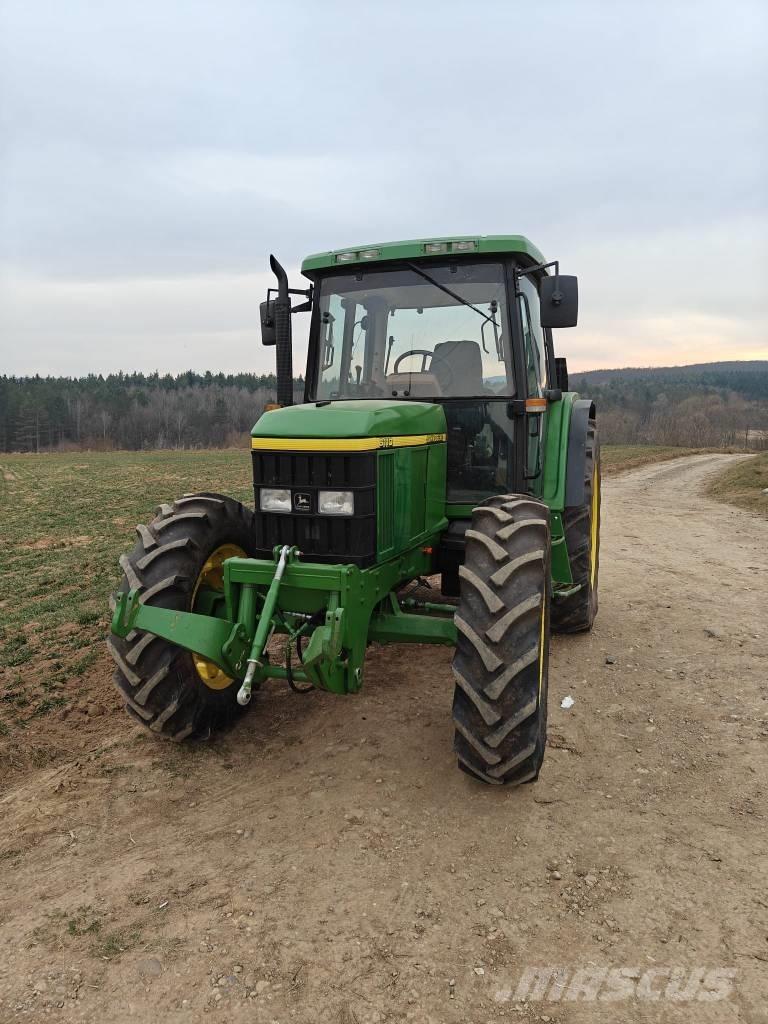 John Deere 6100 Traktori