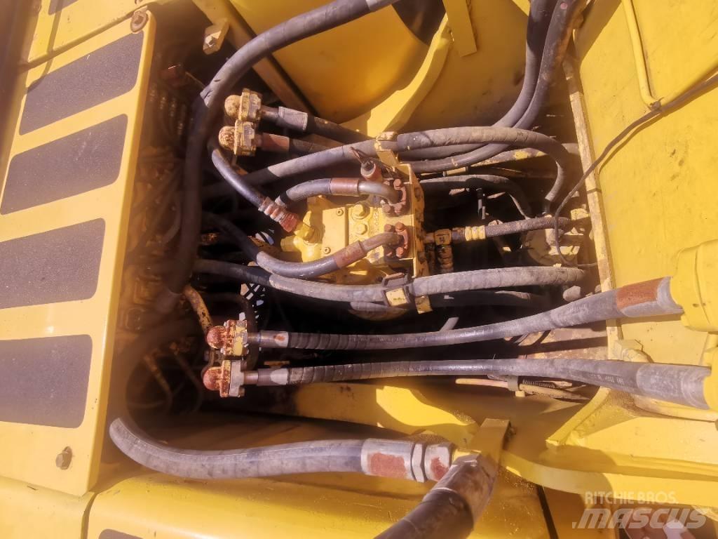 Komatsu PC 200-6 Bageri gusjeničari