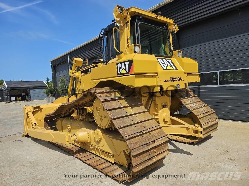 CAT D 6 T LGP Buldožeri gusjeničari