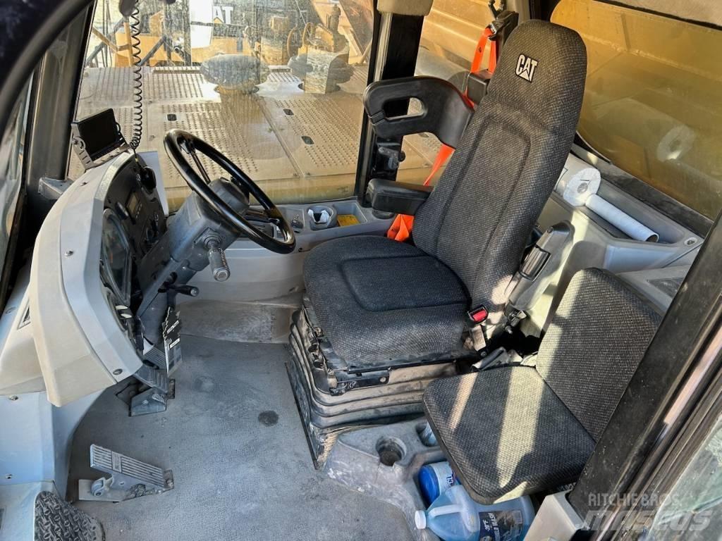 CAT 777F Zglobni demperi