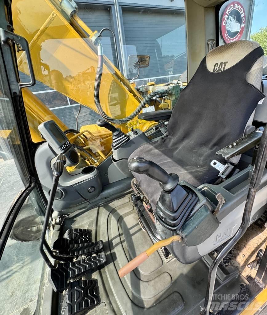 CAT 323 D L Bageri gusjeničari