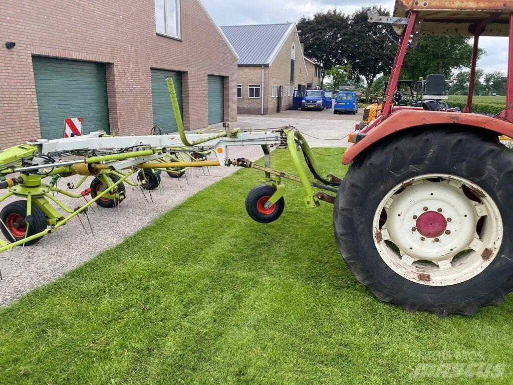 CLAAS volto 1050t Okretači i sakupljači sijena