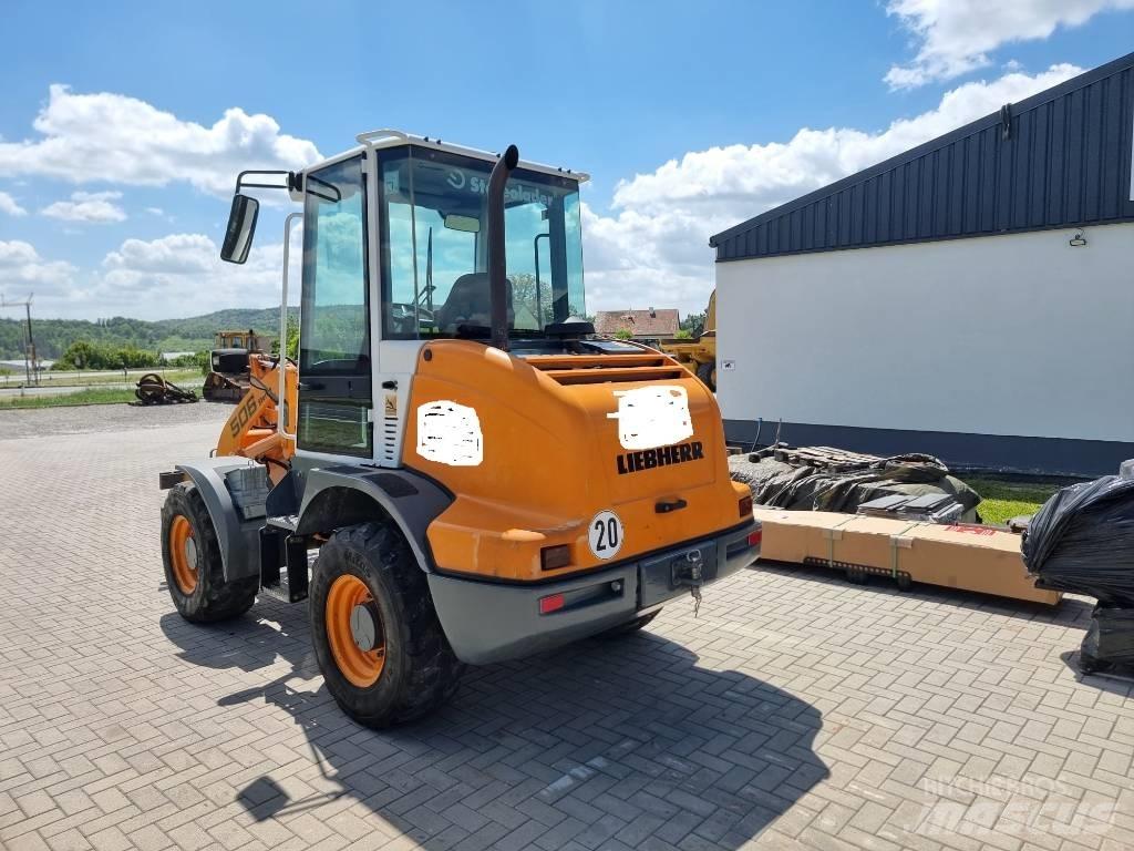 Liebherr L 506 Utovarivači na kotačima