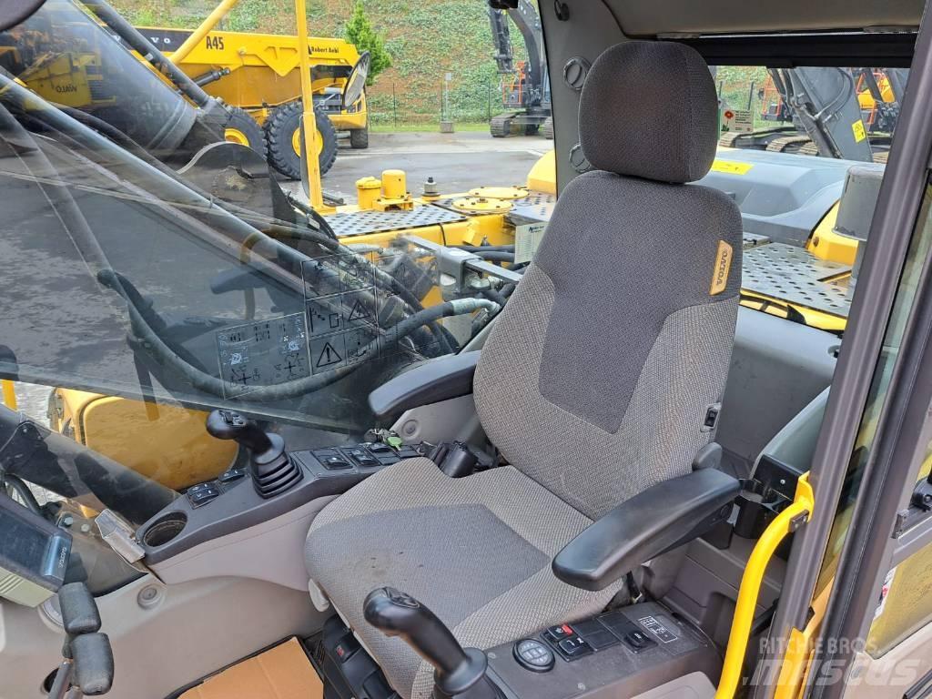 Volvo EC 220 DL Bageri gusjeničari