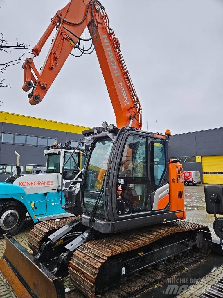 Hitachi ZX 135 US-7 Bageri gusjeničari