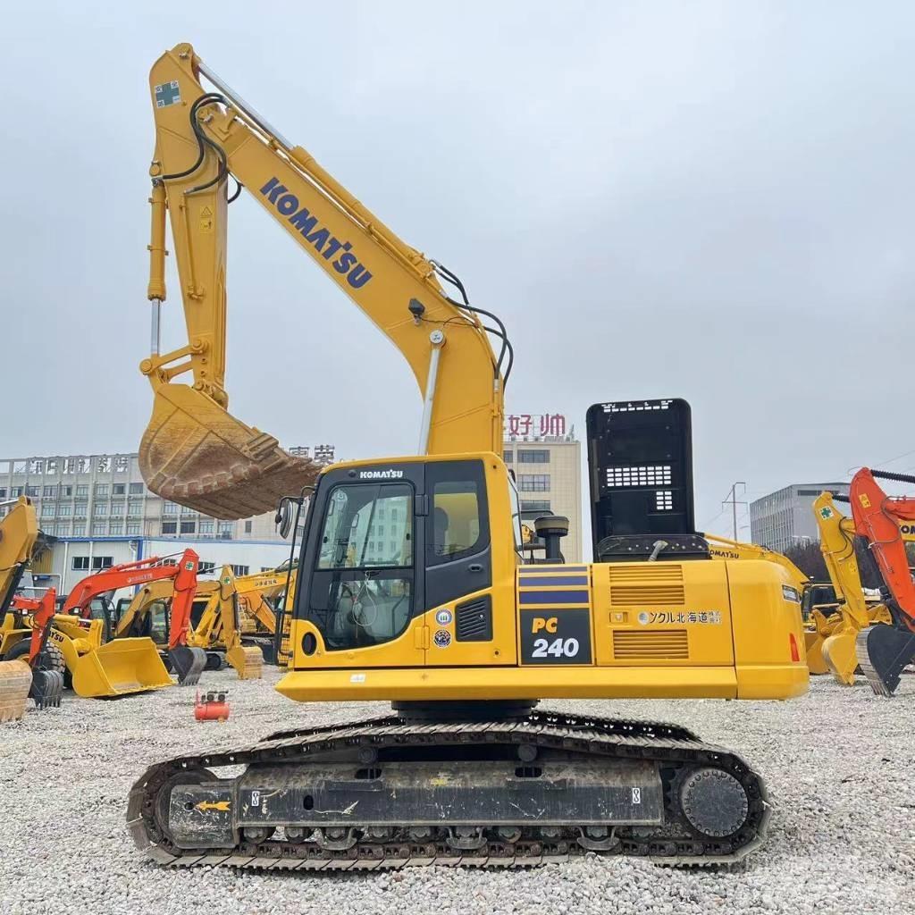Komatsu PC 240 Bageri gusjeničari