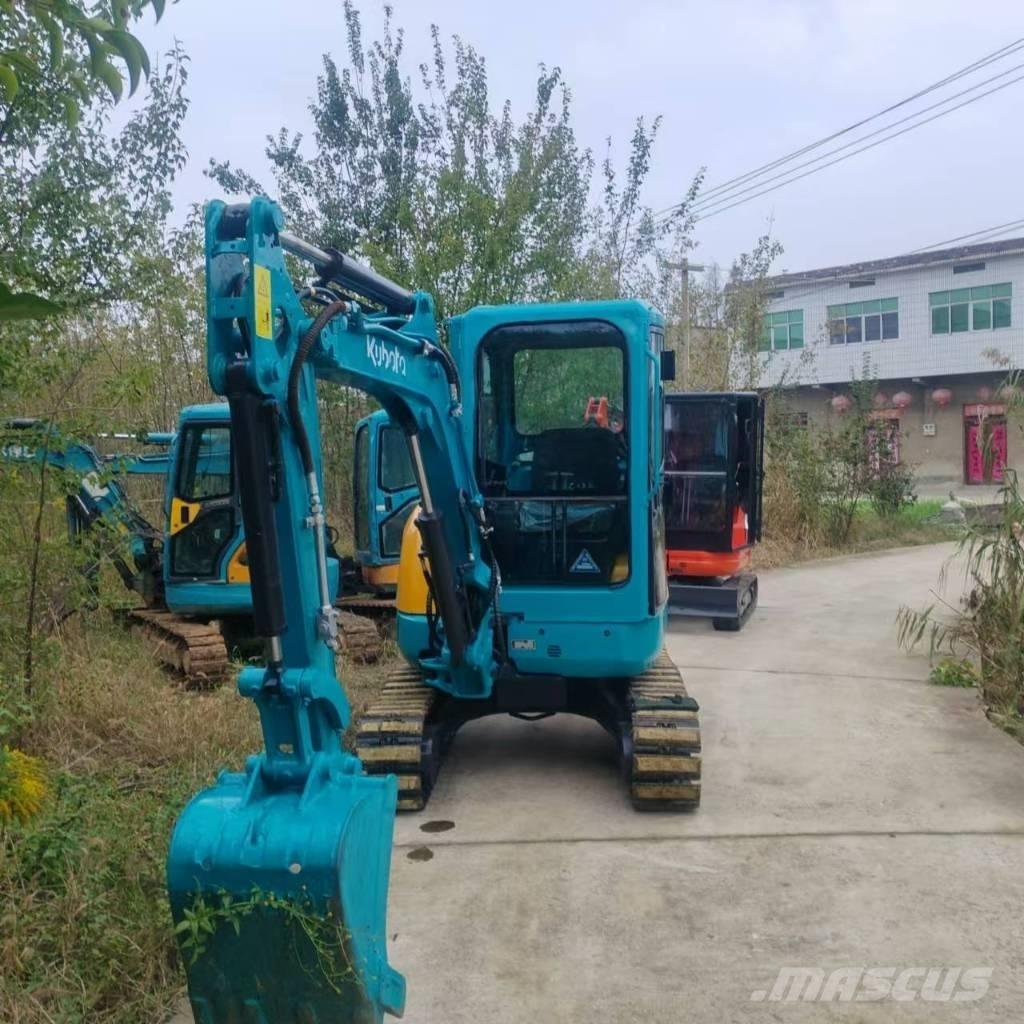 Kubota 30 Mini bageri <7t