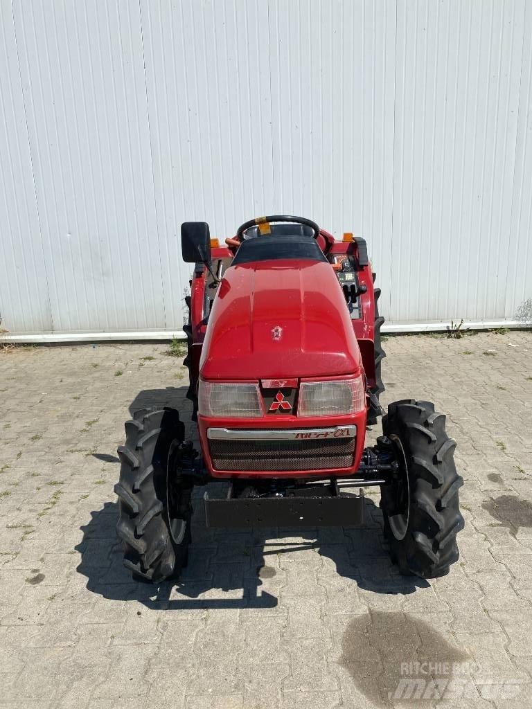 Mitsubishi MT205 Kompaktni (mali) traktori