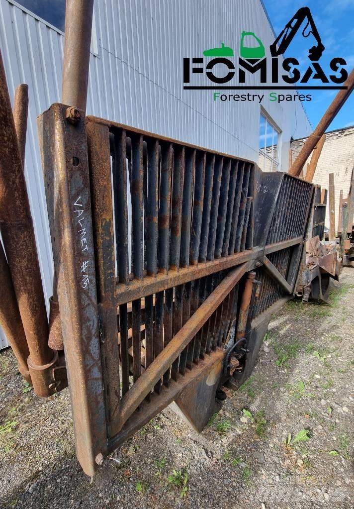 Valmet 840.2 Bunks Kranovi za stabla