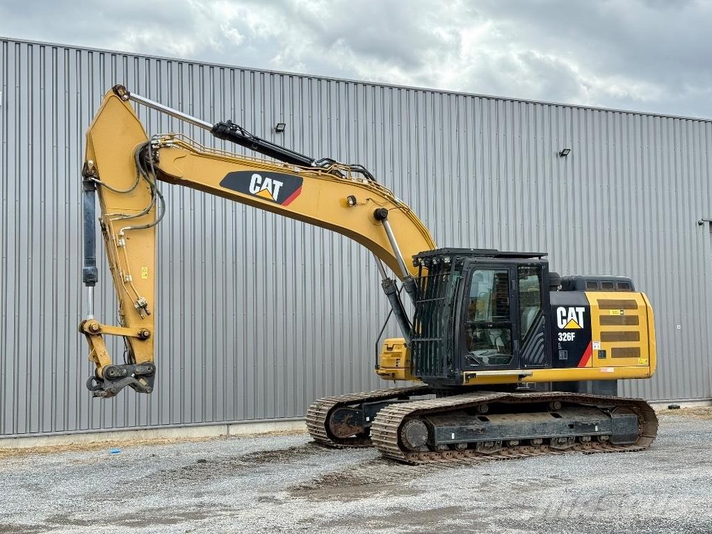 CAT 326 F L Bageri gusjeničari