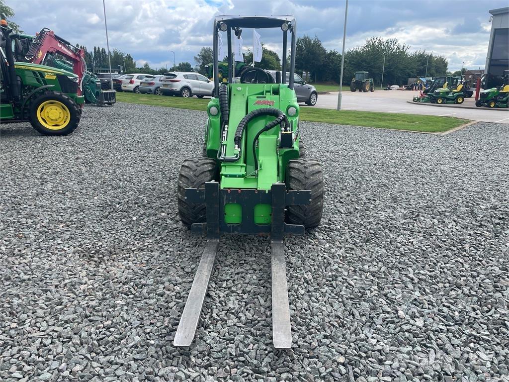 Avant 755I Utovarivači na kotačima