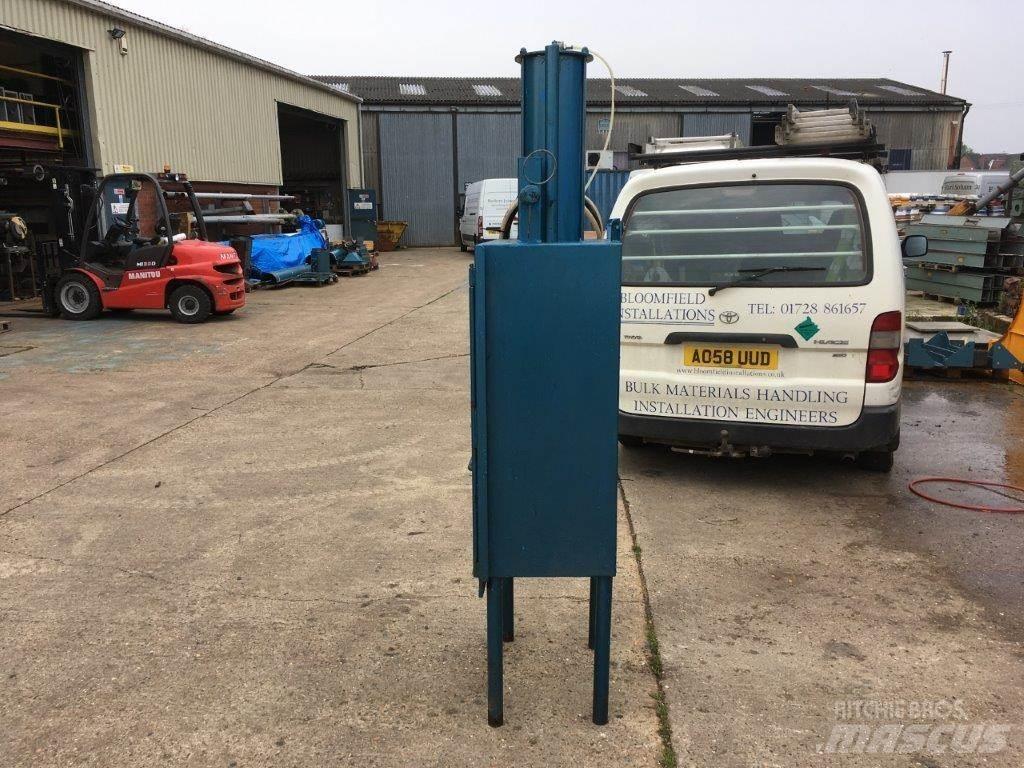 BAG COMPACTOR Poljoprivreda – ostalo