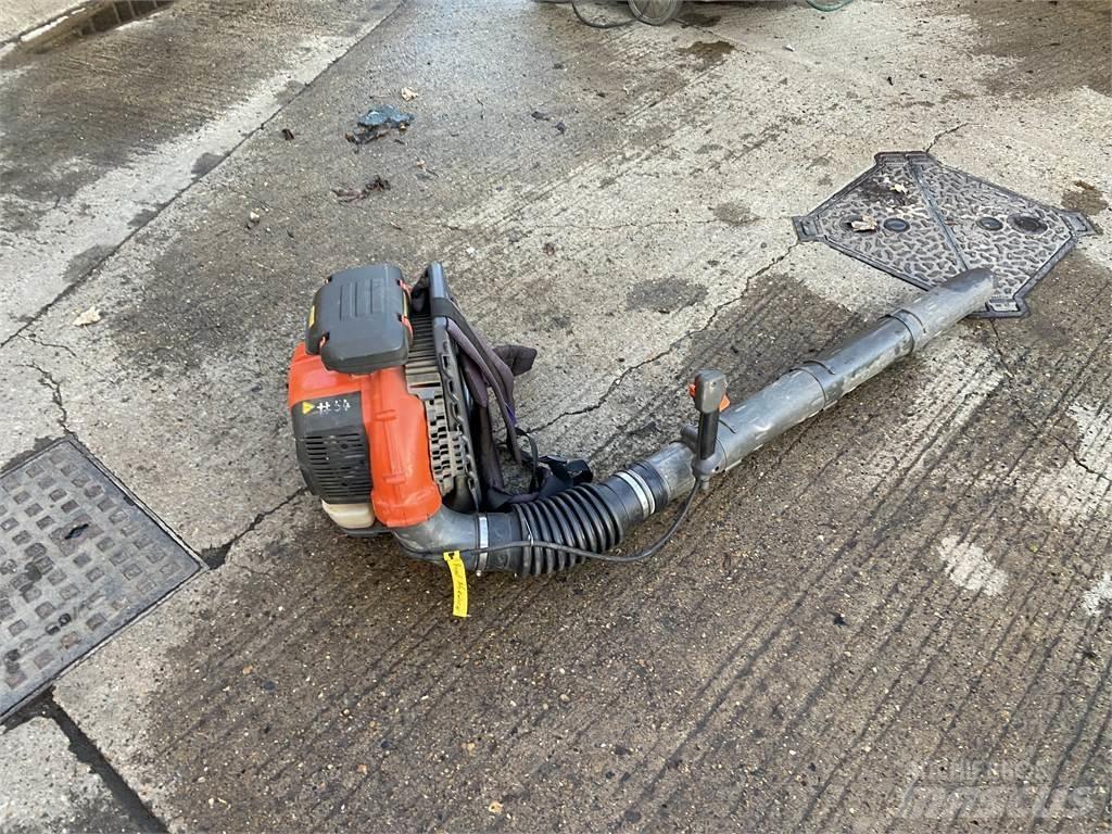 Husqvarna 570BTS Ostali poljoprivredni strojevi
