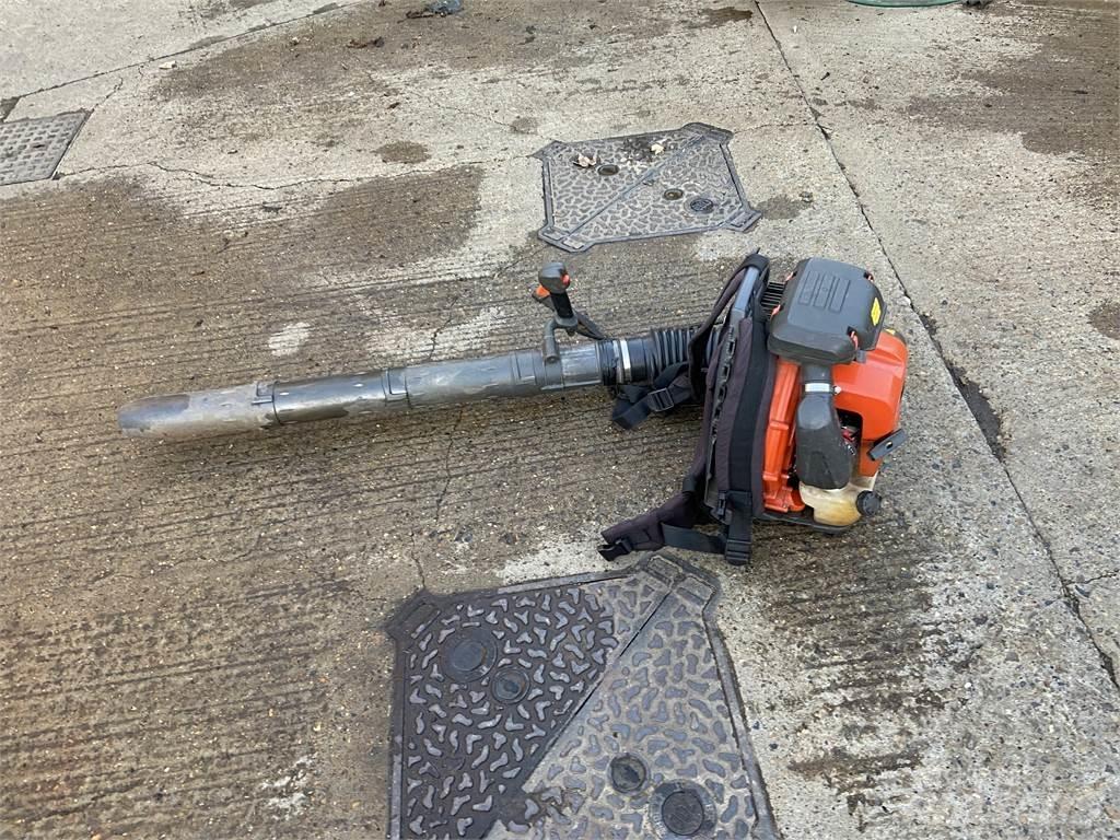Husqvarna 570BTS Ostali poljoprivredni strojevi