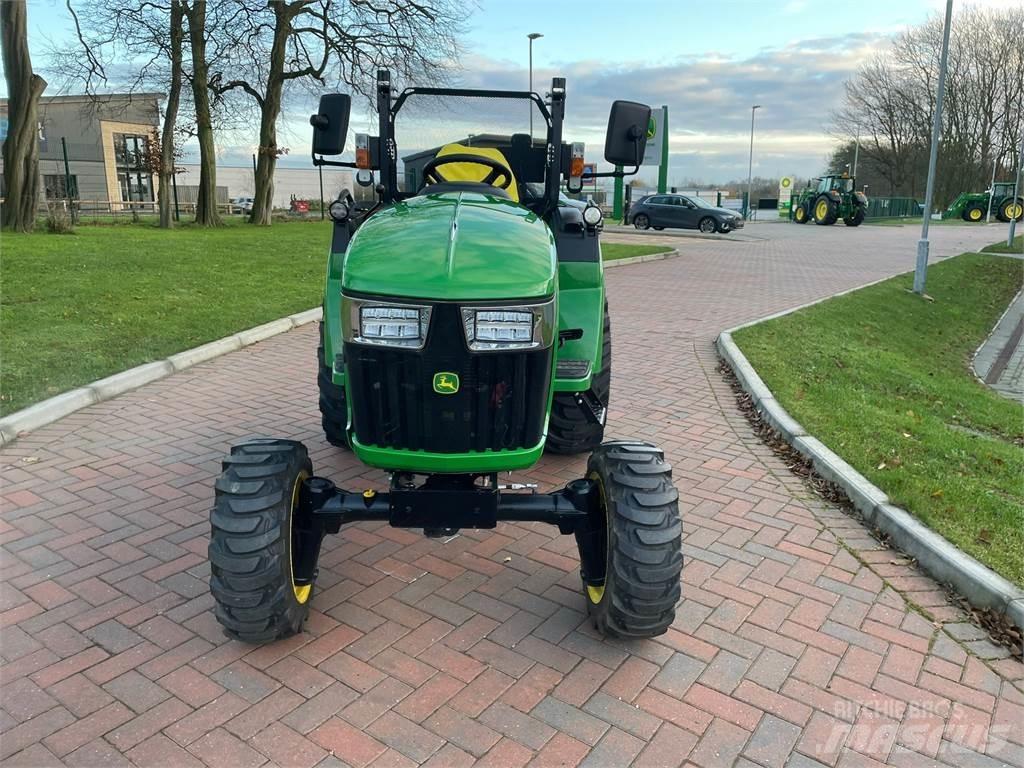 John Deere 2038R Kompaktni (mali) traktori