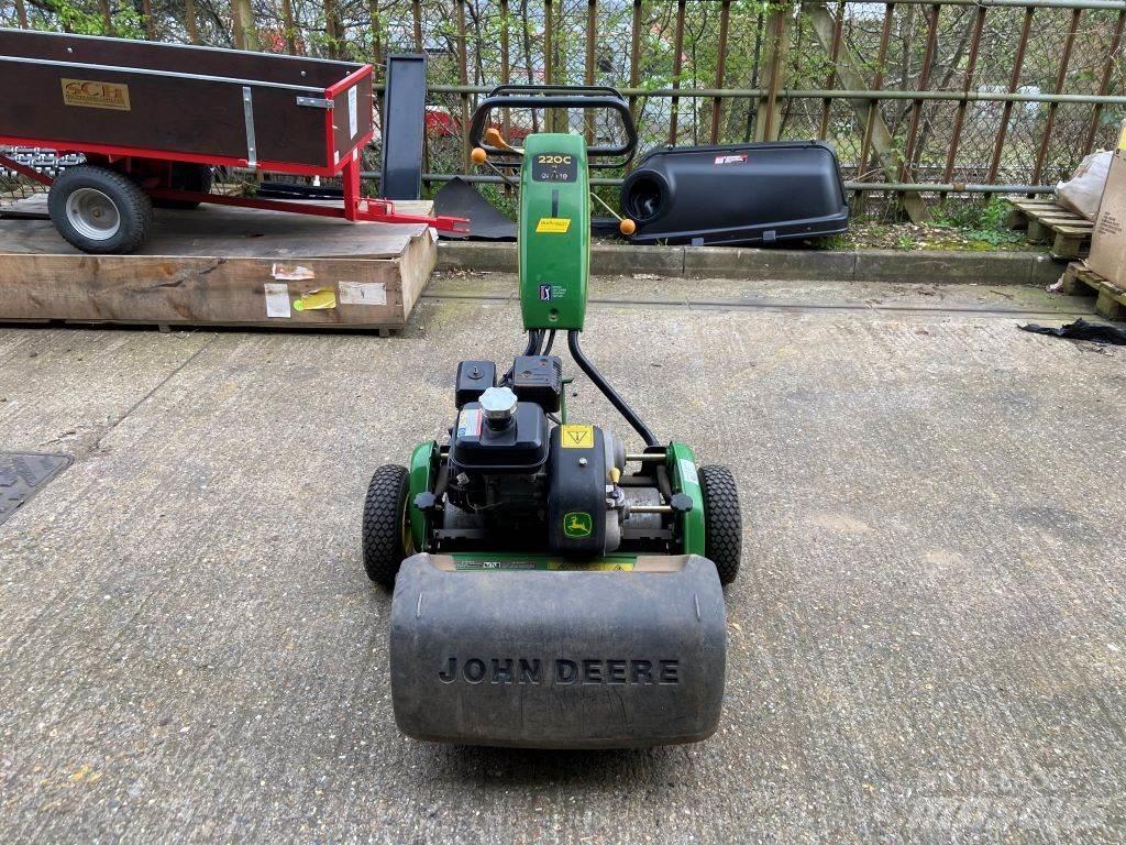John Deere 220C Ostali poljoprivredni strojevi