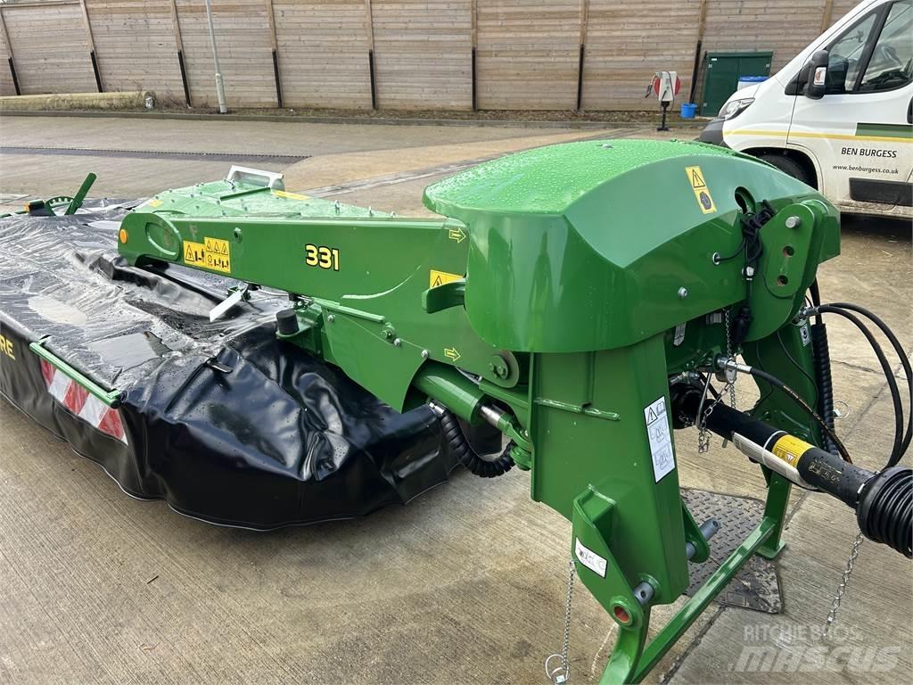 John Deere 331 Uređaji za kosilice