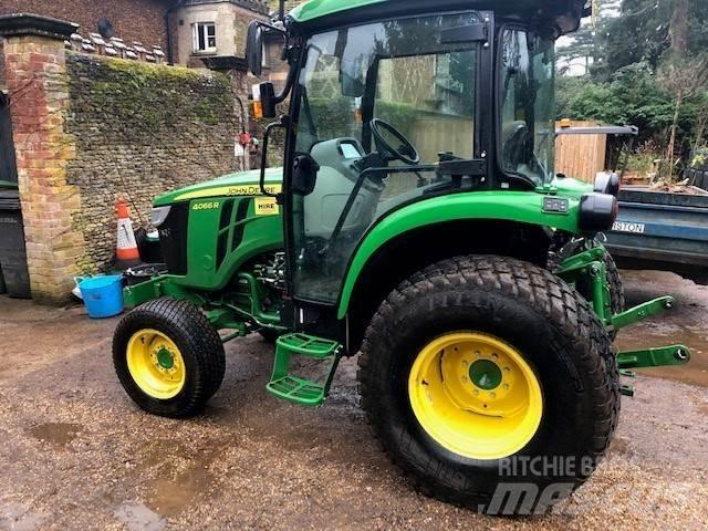 John Deere 4066R Kompaktni (mali) traktori
