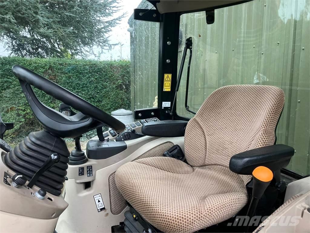 John Deere 4066R Kompaktni (mali) traktori