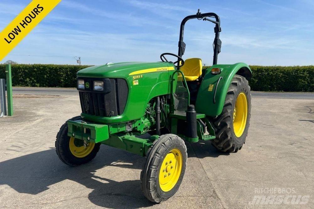 John Deere 5055E Traktori