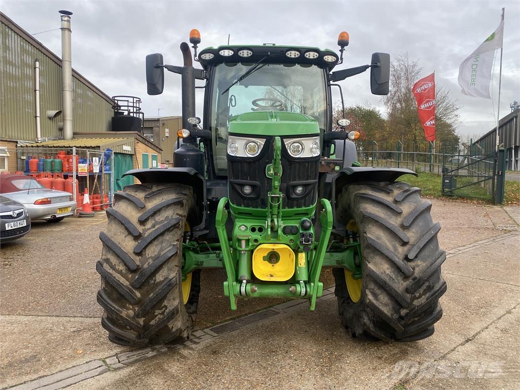John Deere 6155R Traktori
