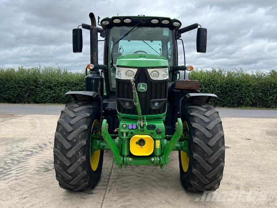 John Deere 6175R Traktori
