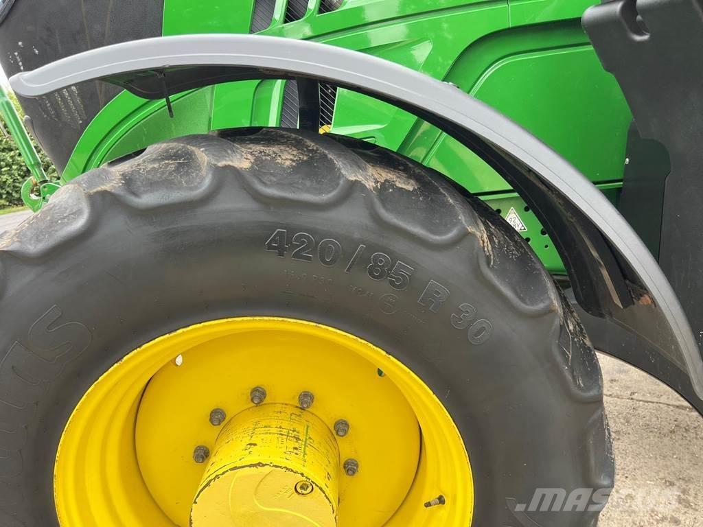 John Deere 6175R Traktori