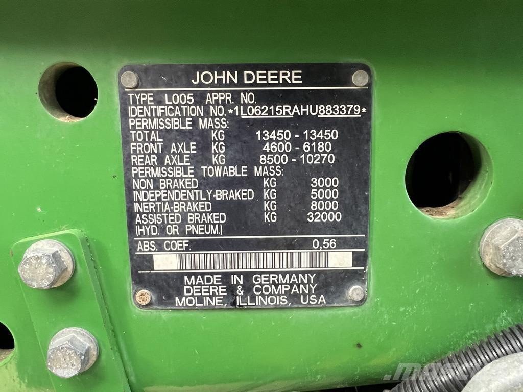 John Deere 6215R Traktori