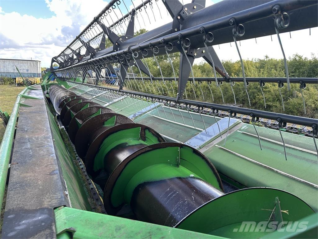 John Deere 635PF Kombajni