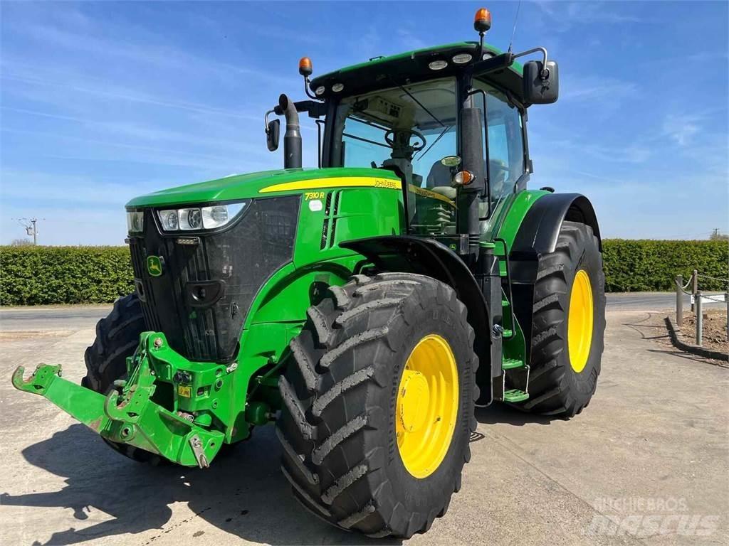 John Deere 7310R Traktori