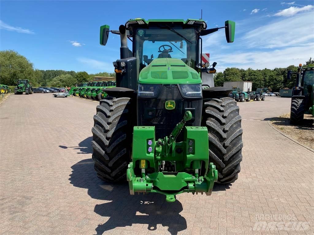 John Deere 8R370 Traktori