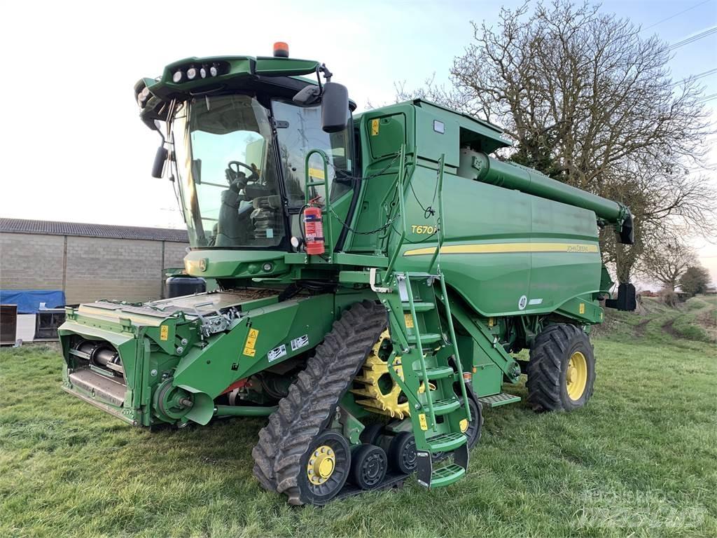 John Deere T670 Kombajni