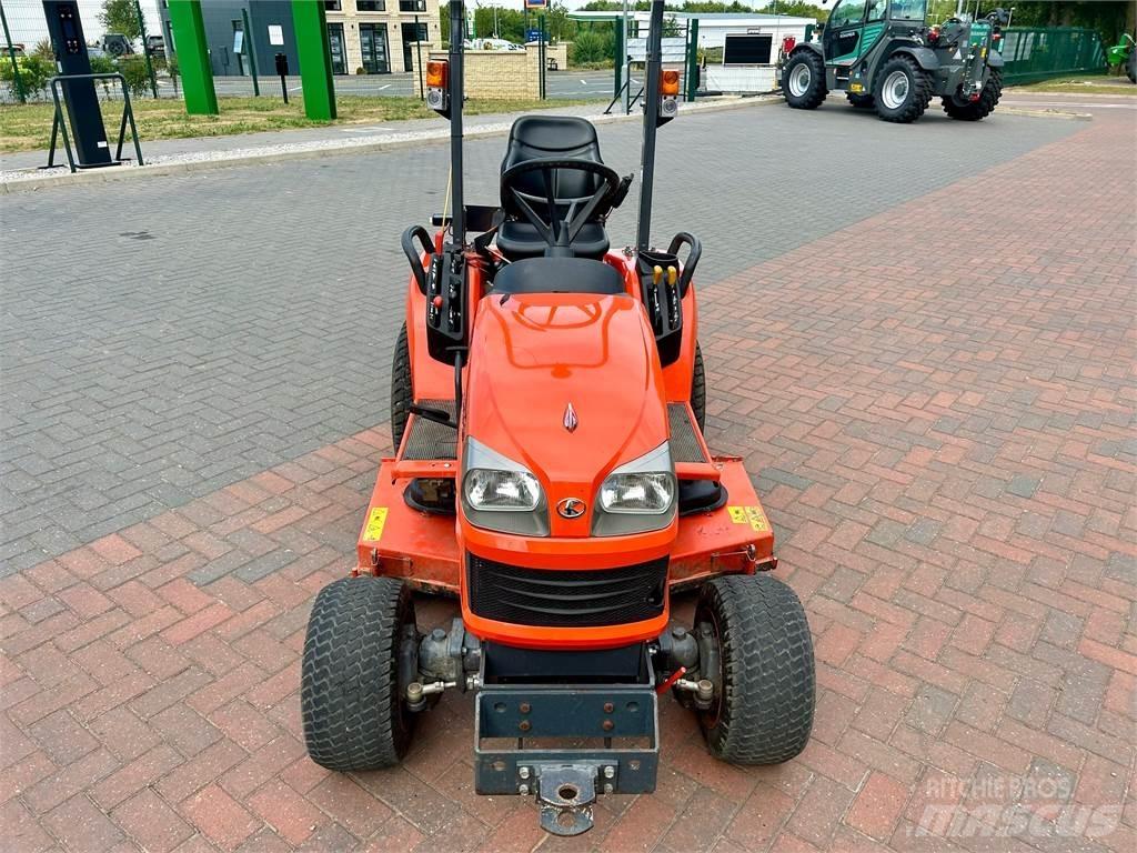 Kubota BX2350 Kompaktni (mali) traktori