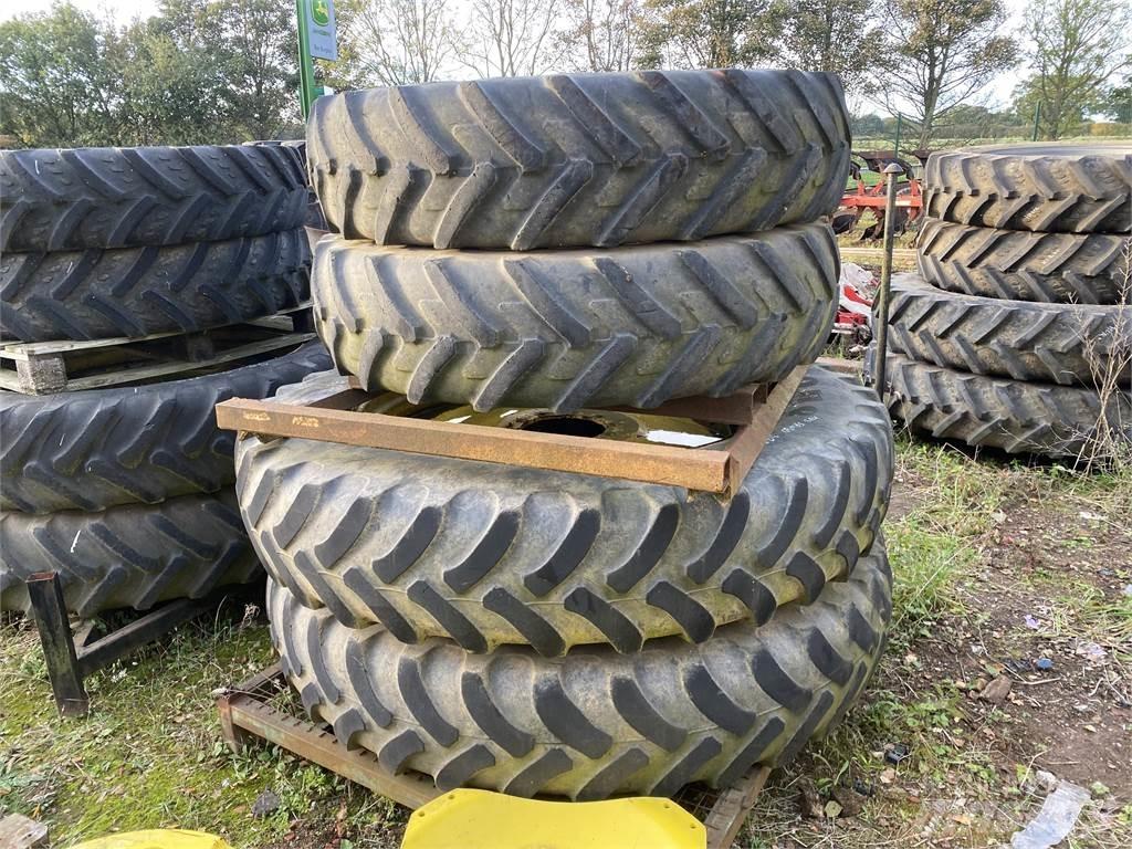  WHEELS Gume, kotači i naplatci