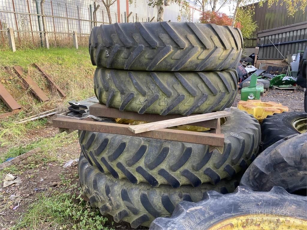  WHEELS Gume, kotači i naplatci