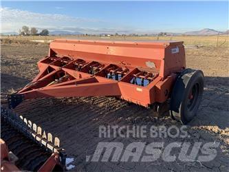 Case IH 5300 Ostali stroji i dodatna oprema za sjetvu i sadnju