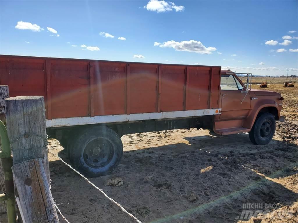 Dodge D600 Ostali kamioni