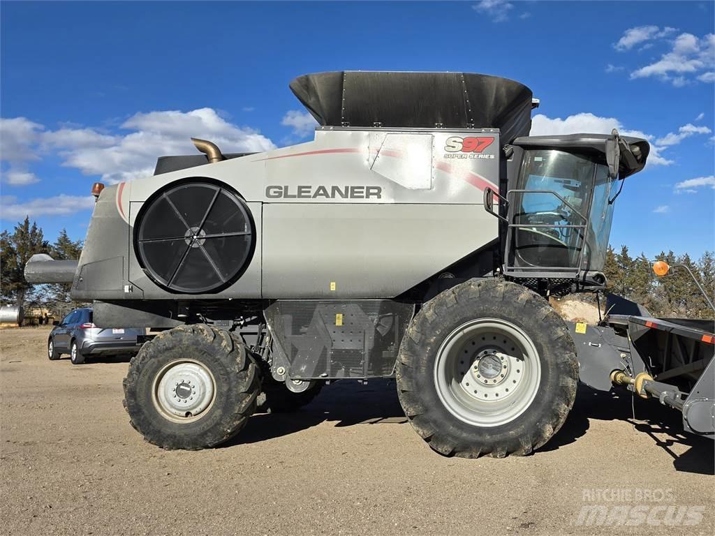 Gleaner S97 Kombajni