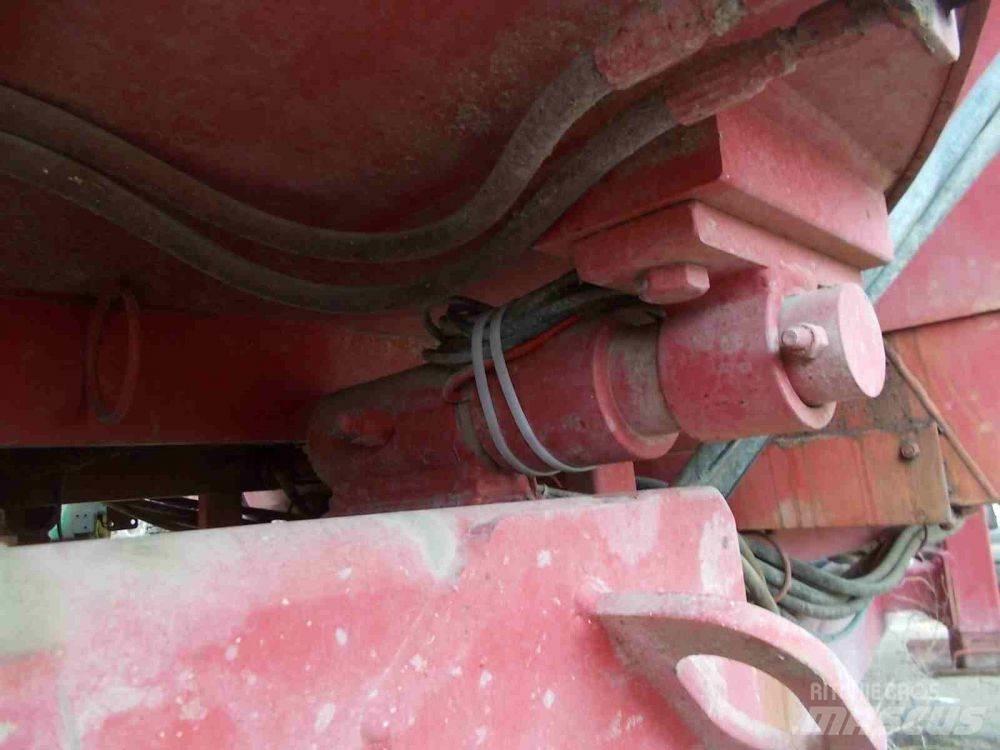  Loewen 1022 Mikser hranilice