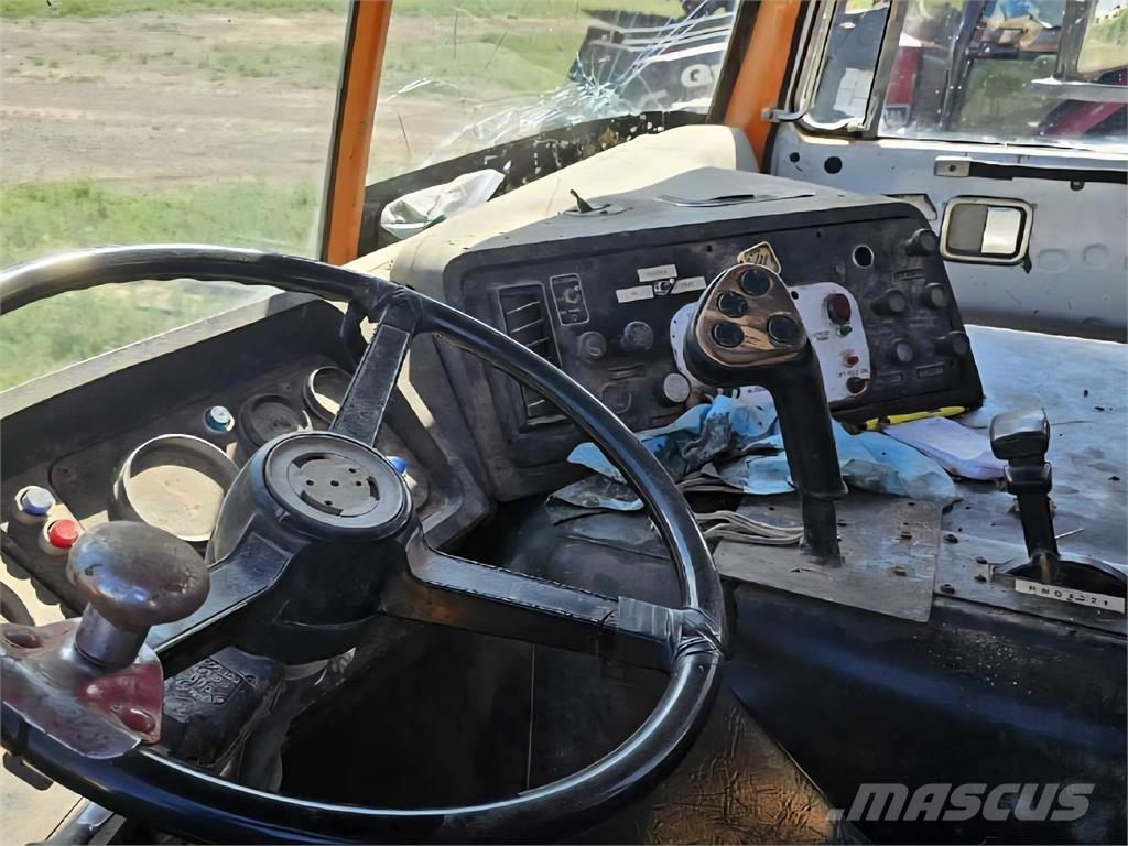  Ton-Right 890 Hvataljke za bale
