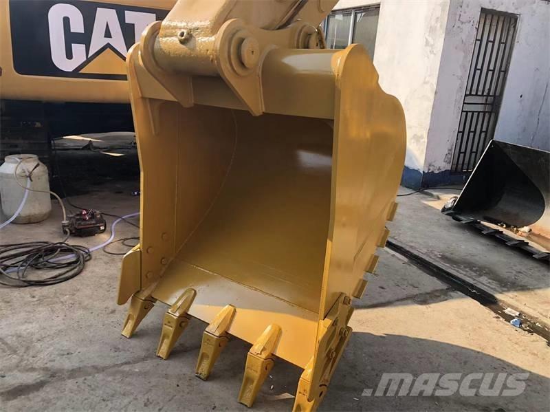 CAT 320 B L Bageri gusjeničari