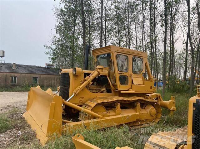 CAT D7G Buldožeri gusjeničari
