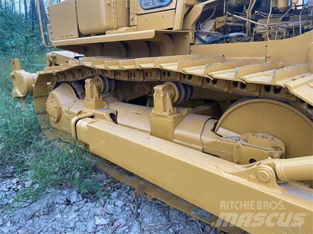 CAT D7G Buldožeri gusjeničari