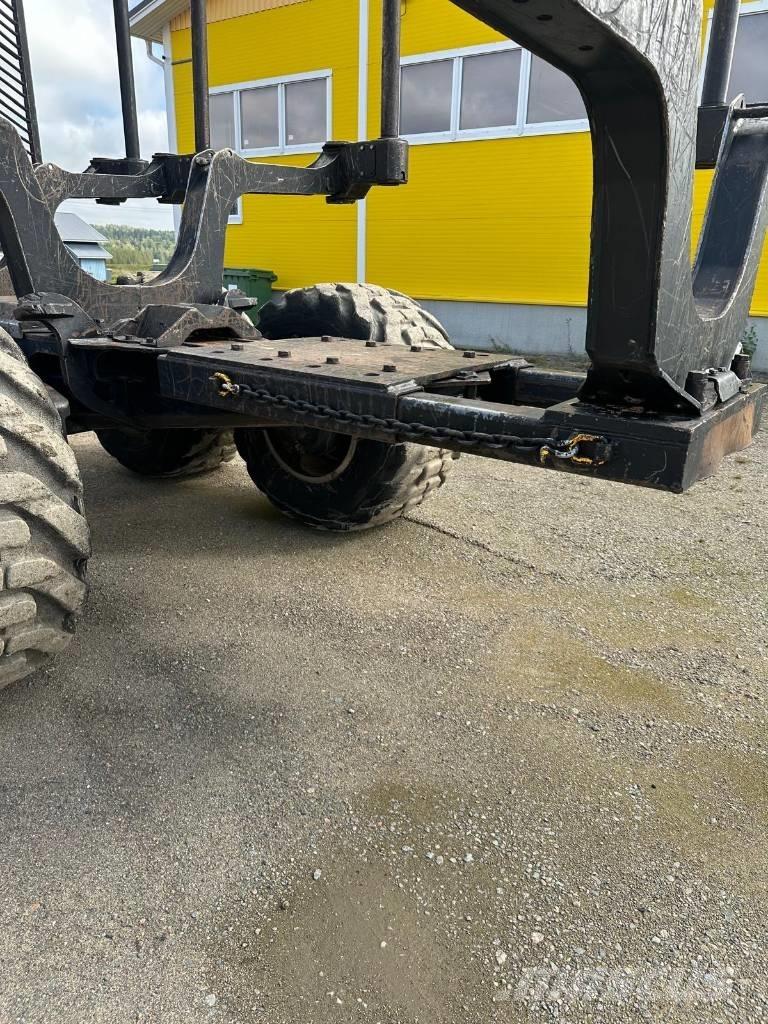 Komatsu 875 Forvarderi