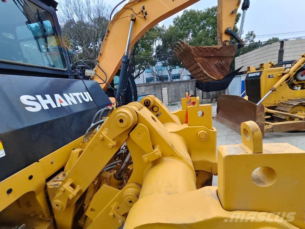 Shantui SD 22 Buldožeri gusjeničari