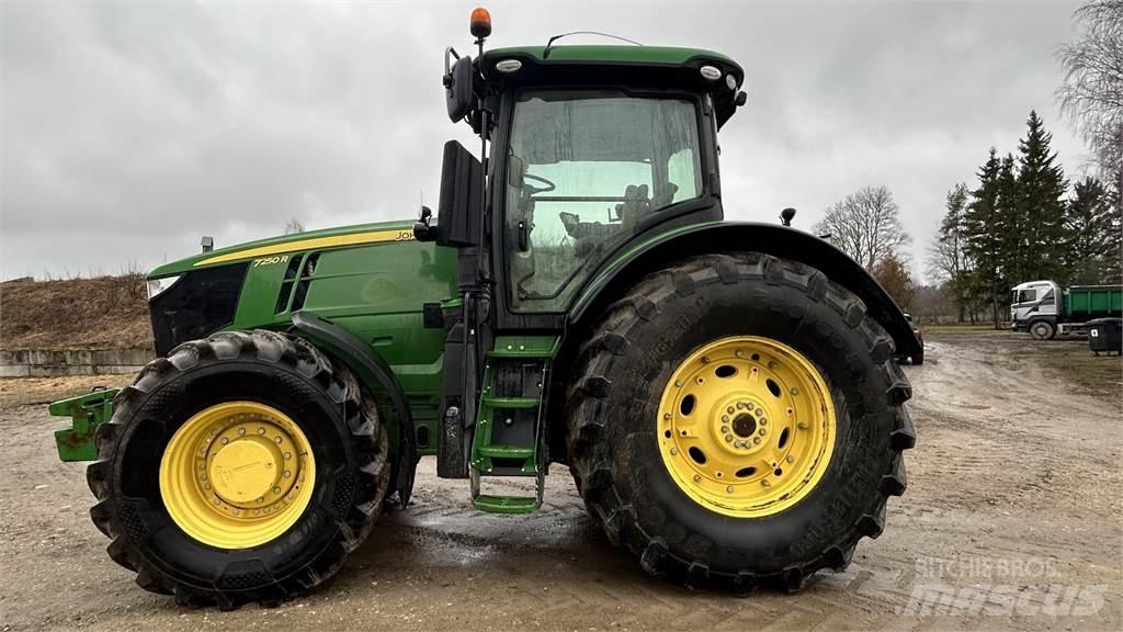 John Deere 7250R Traktori