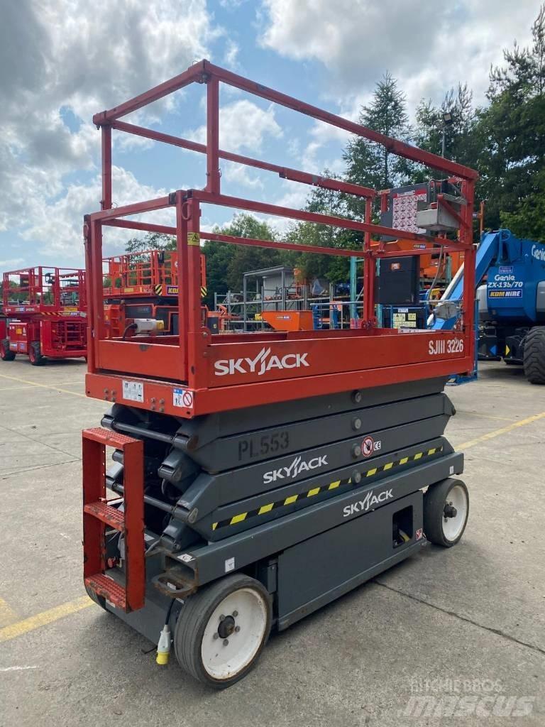 SkyJack SJ 3226 Škaraste platforme