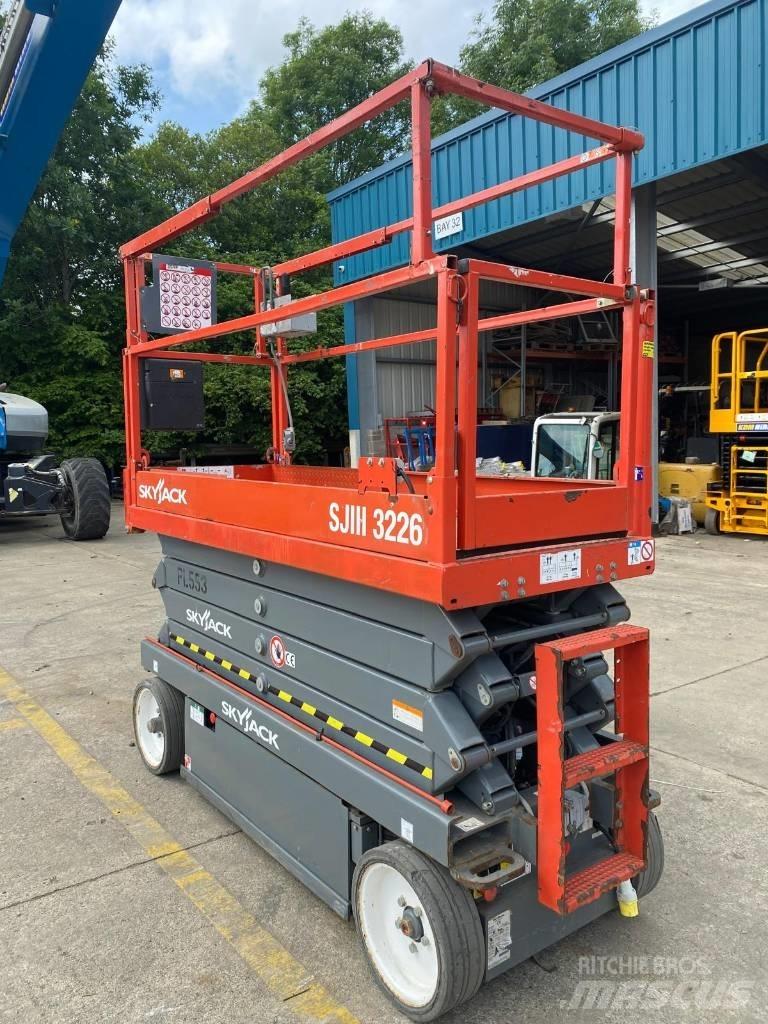 SkyJack SJ 3226 Škaraste platforme
